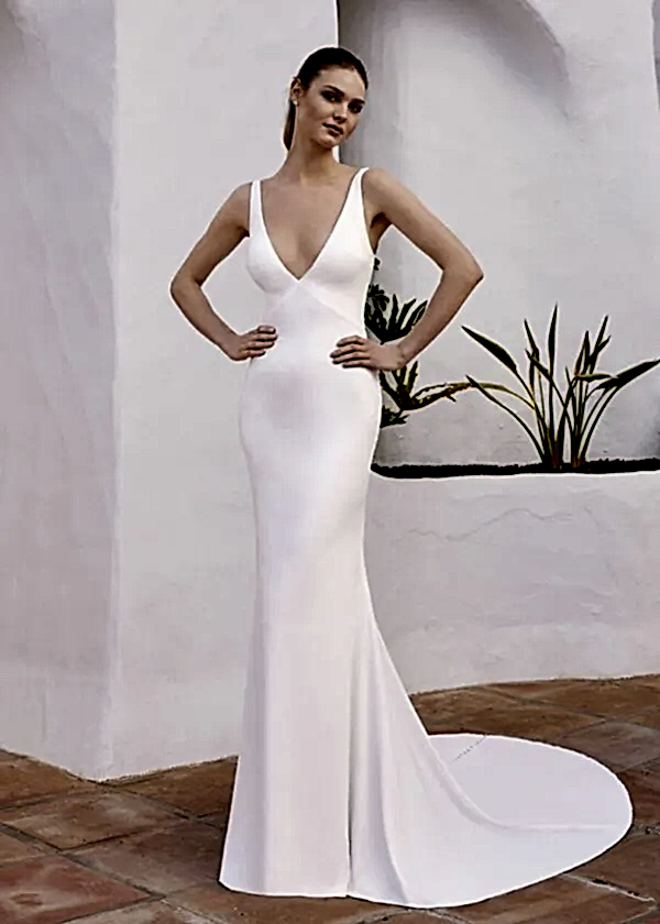 Trouwjurk Cora van Love by Enzoani kopen bij Weddings 4